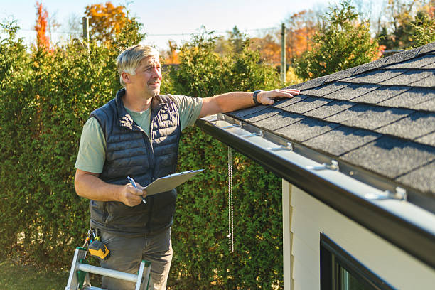 Professional Flat Roof Repair technician working in Thornton, IL